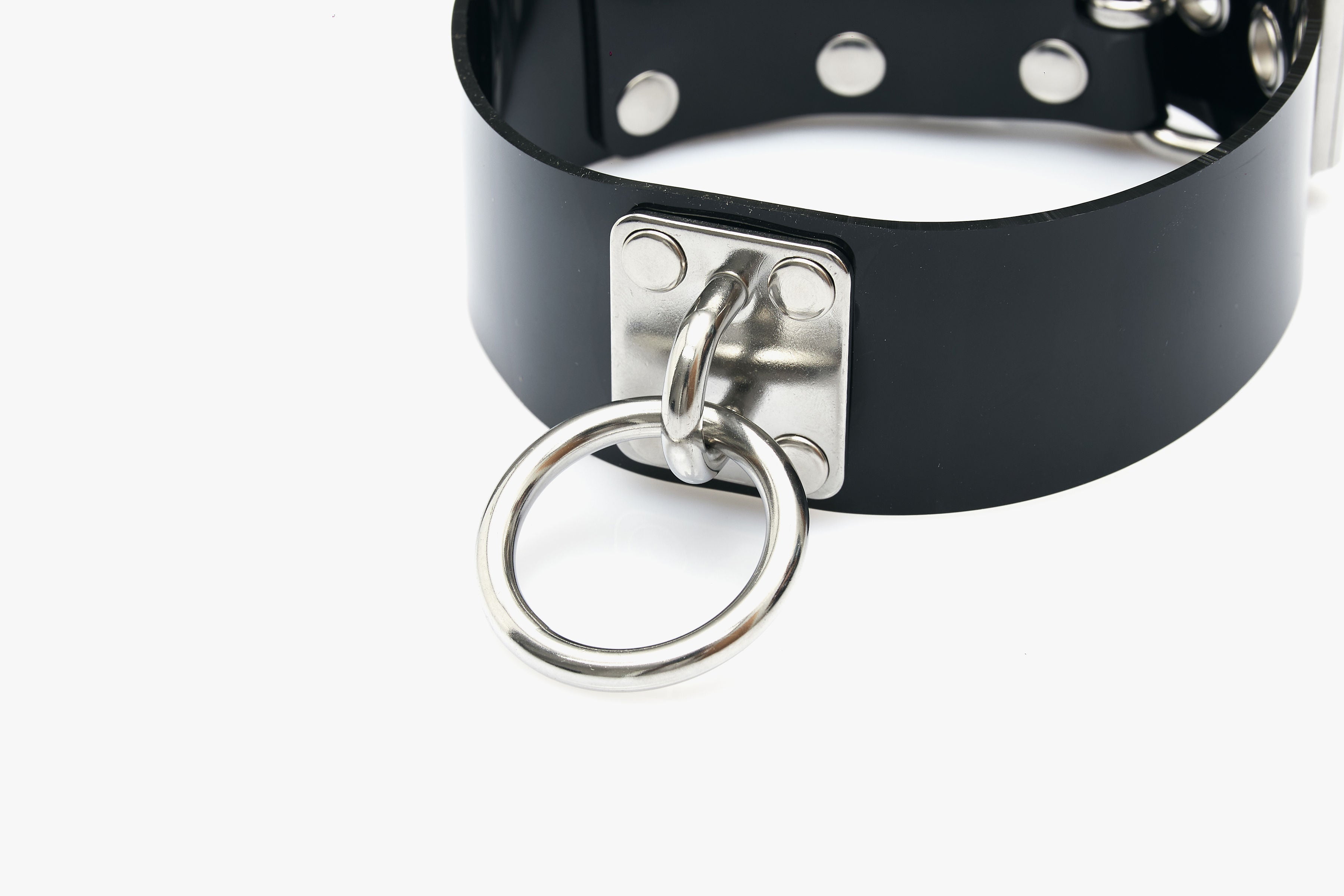 Wide Bondage Collar with O-ring and Segufix Lock