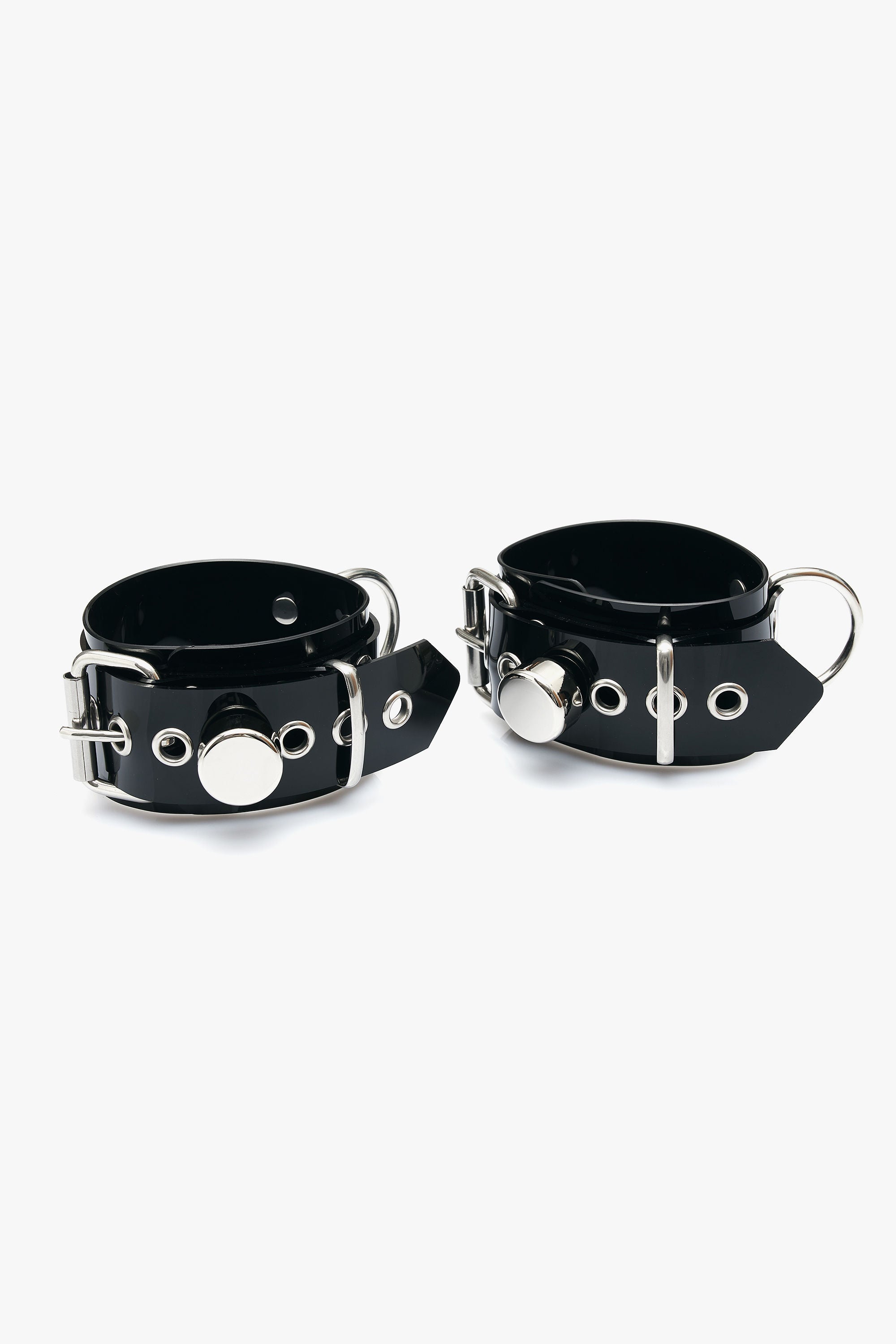 Ankle cuffs with eyelets and Segifix Lock