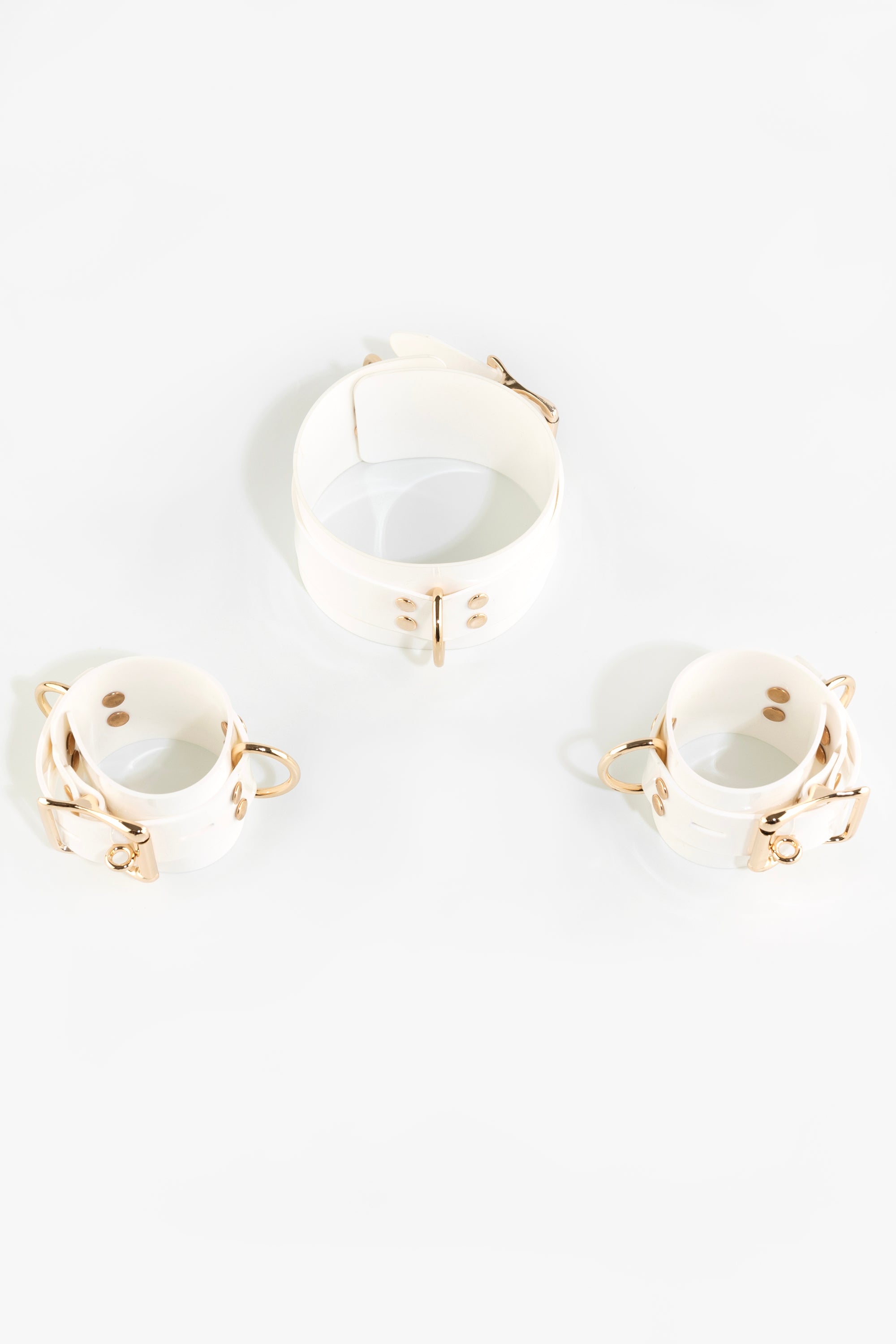 Lockable collar and wrist cuffs set, white/gold