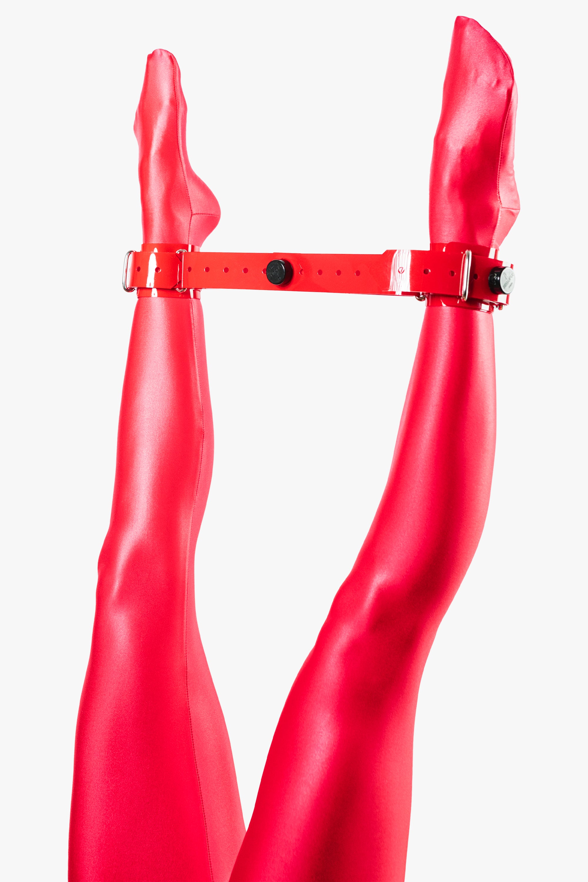 Lockable Segufix ankle cuffs, red/chrome
