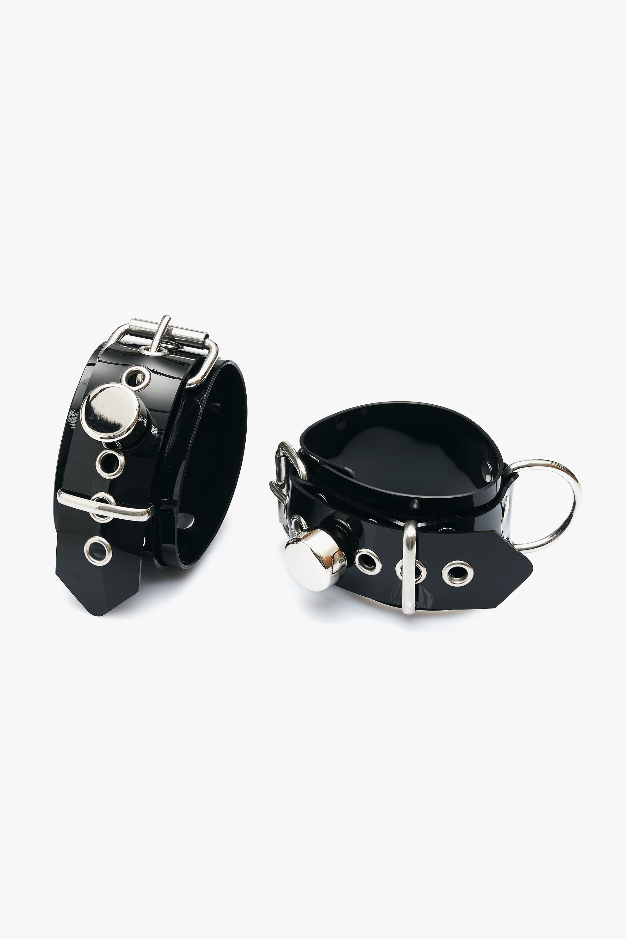 Ankle cuffs with eyelets and Segifix Lock