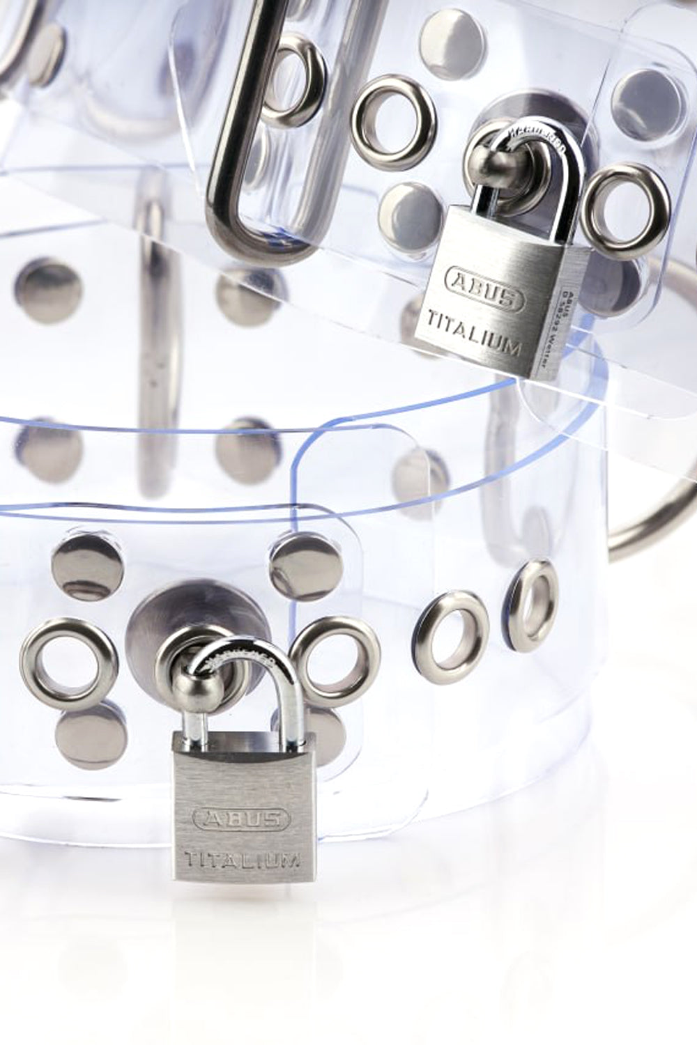 Buck-less lockable collar with three D-rings